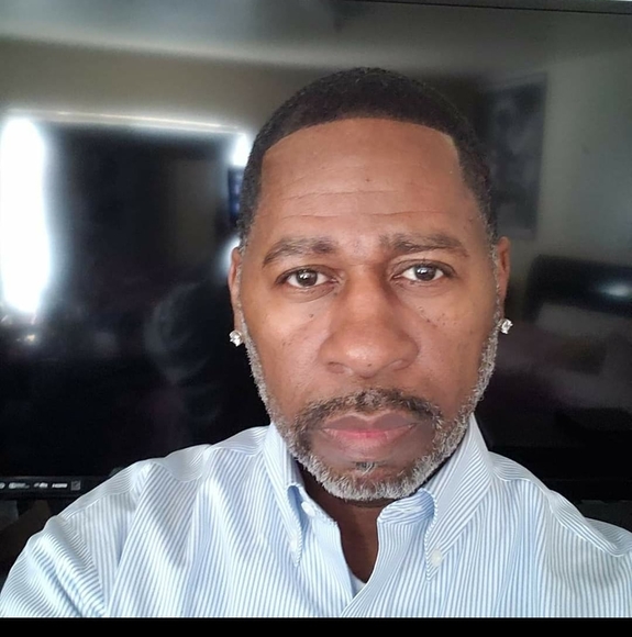 Profile Picture of R.c. Scarbrough (@cergio1) on Poshmark