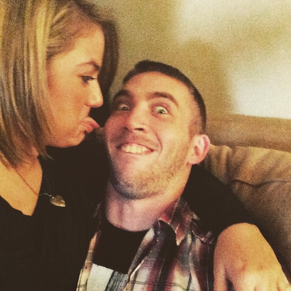 Profile Picture of Rachael Berrong (@rachaeljeanette) on Poshmark