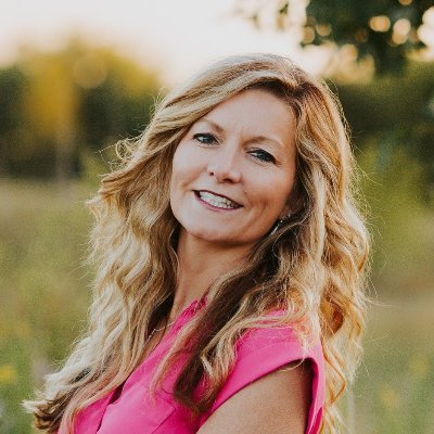 Profile Picture of Tami Ross (@rosstami2) on Twitter