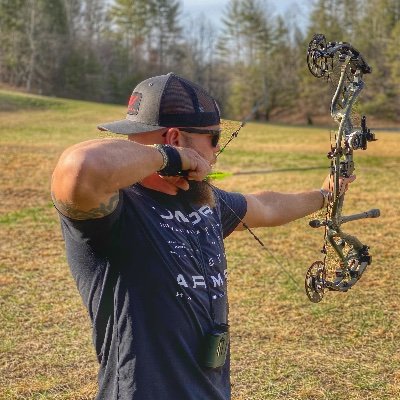 Profile Picture of Dustin Helton (@DustinHelton3) on Twitter