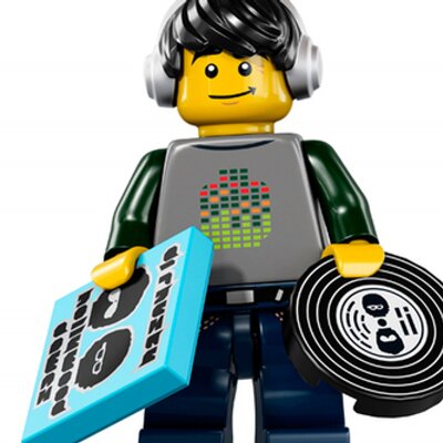 Profile Picture of Jakob G (@TribbleJToTheG) on Twitter