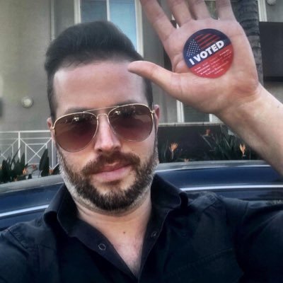 Profile Picture of David Block (@dave_tvnyc) on Twitter