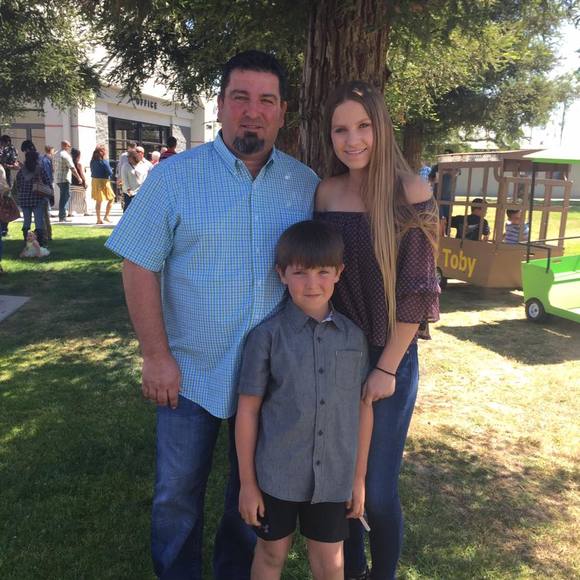 Profile Picture of Kevin Henry (@kevinhenry322) on Poshmark