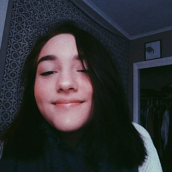 Profile Picture of Charle Delfavero (@charle_j) on Poshmark