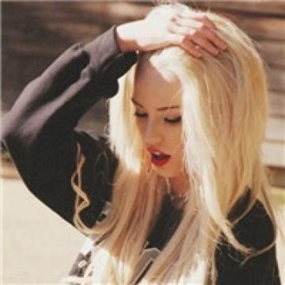 Profile Picture of Alice Jackson (@ordheulwzw) on Poshmark