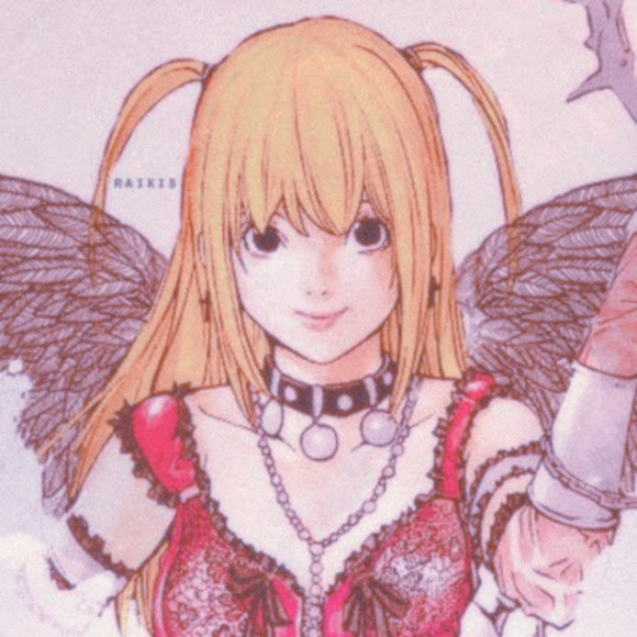 Profile Picture of Laura Pawelak (@miku965) on Poshmark