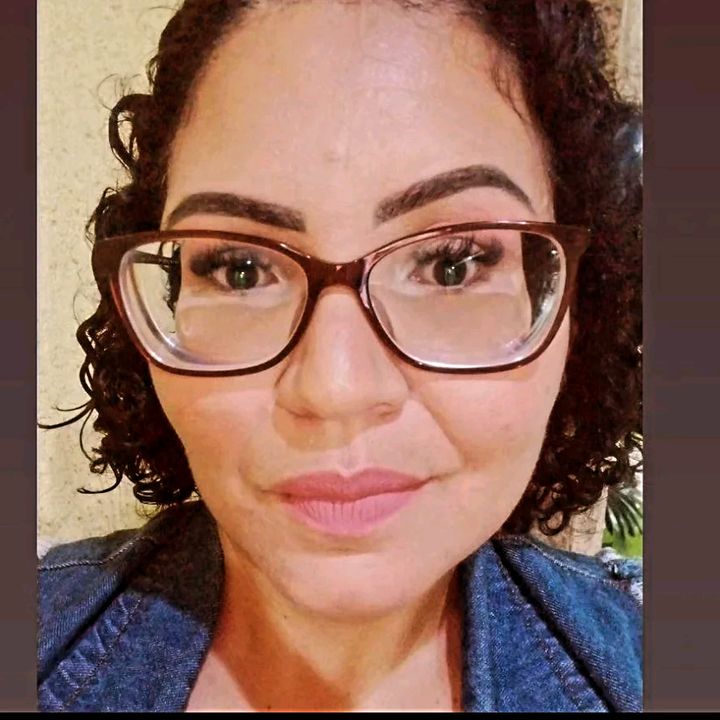 Profile Picture of Isabelle Silva (@isaaraujo8682) on Tiktok