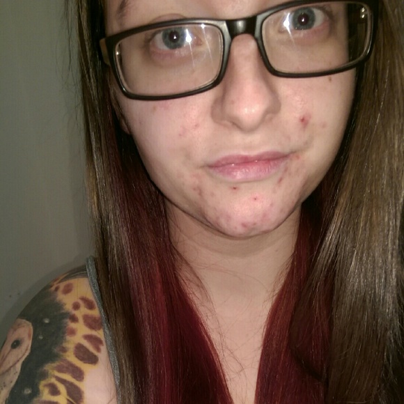 Profile Picture of Amanda Prushinski (@amandapru93) on Poshmark