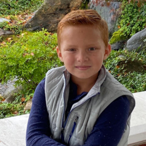 Profile Picture of Lisa Brummett (@brummett1113) on Poshmark