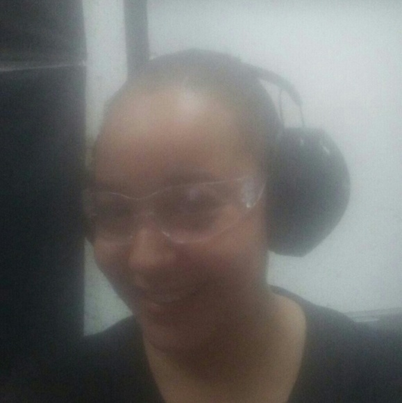 Profile Picture of Jasmine Childress (@ejjhayes3) on Poshmark