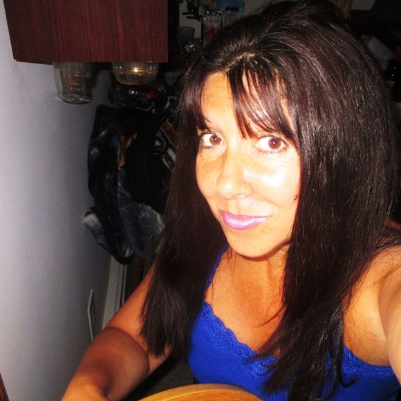 Profile Picture of Anne Quire (@annequire) on Poshmark