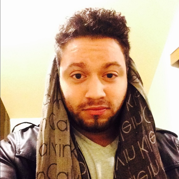 Profile Picture of Adam Colon (@jiggyshopper) on Poshmark