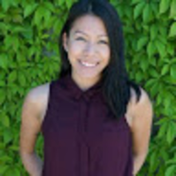 Profile Picture of Bianca Wong (@biancawong92) on Poshmark