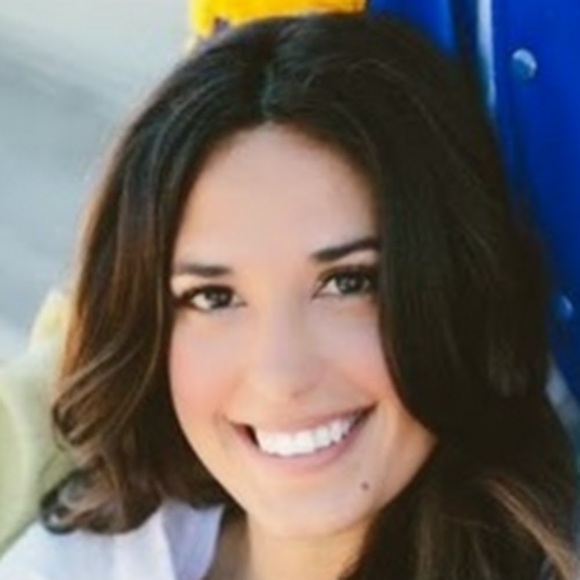 Profile Picture of Ashley Ayoob (@ashleyayoob) on Poshmark