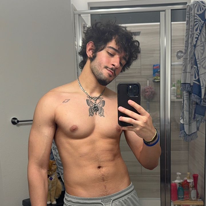 Profile Picture of andrewtk00 (@andrewtk00) on Tiktok