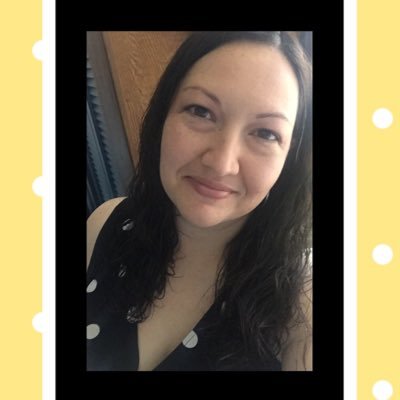 Profile Picture of Nora Paz (@AronAZap) on Twitter