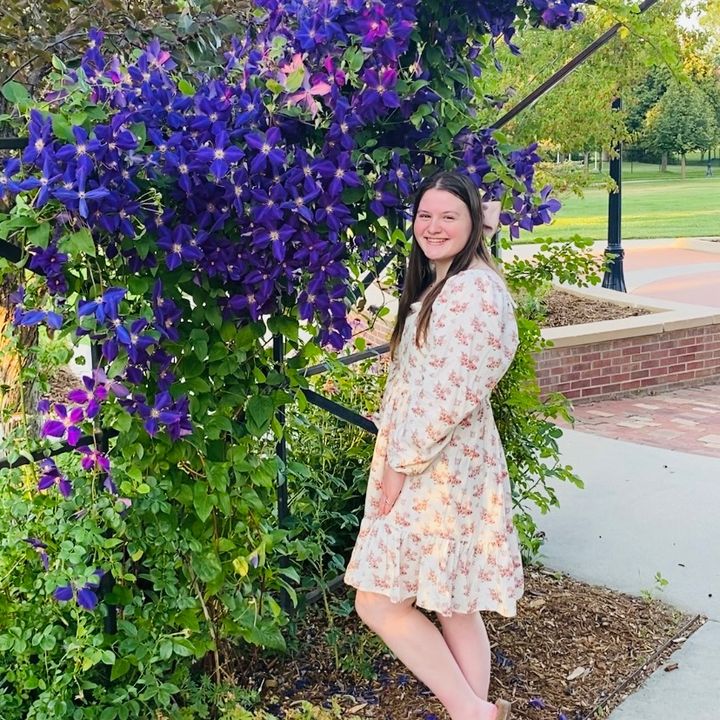 Profile Picture of Sharon_Warren 🥕 (@sharons_gardening) on Tiktok