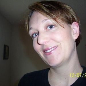 Profile Picture of April Beale (@aprilbeale) on Myspace