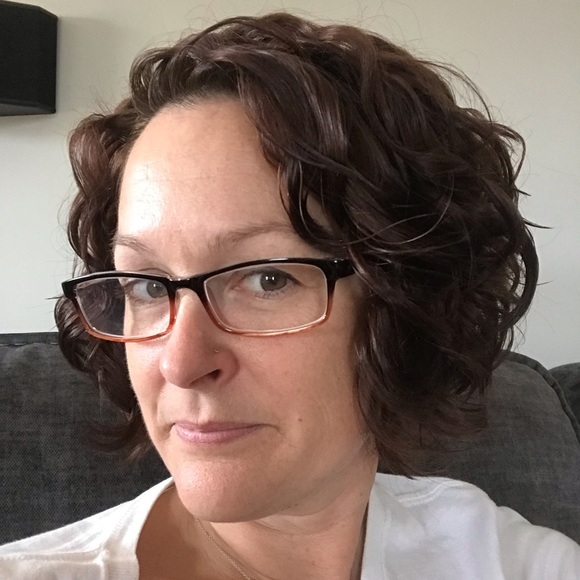 Profile Picture of Marna Swedish (@mnersesian) on Poshmark