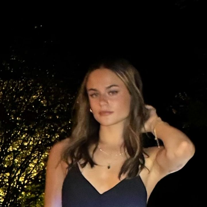 Profile Picture of jess:) (@jess.loren02) on Tiktok