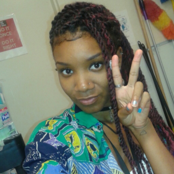 Profile Picture of Briana Suggs (@calypso7) on Poshmark