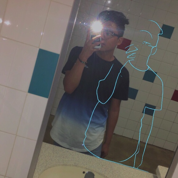 Profile Picture of Guillermo Ojeda (@gojeda4127) on Poshmark