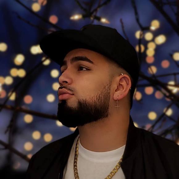 Profile Picture of Christian Alvarez (@mralvarez7) on Poshmark