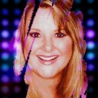 Profile Picture of Lisa Nowicki (@LISANOWICKIBIZ) on Twitter