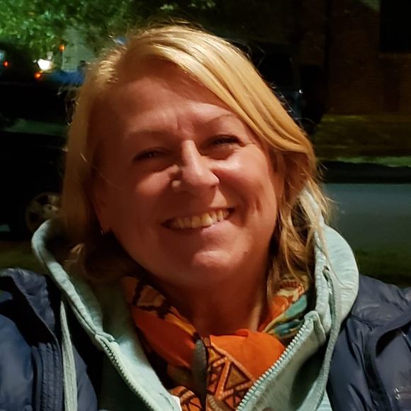 Profile Picture of Mari Price (@marleep) on Poshmark