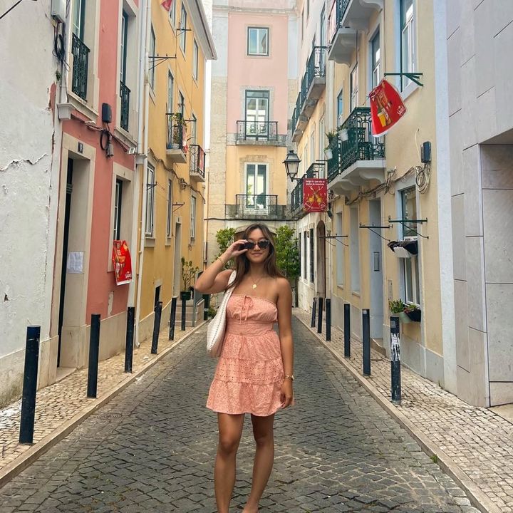 Profile Picture of Carla Beatrice (@carlabeatricee) on Tiktok