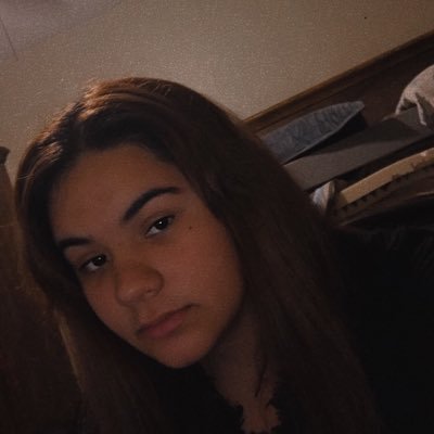 Profile Picture of Daniela Newman (@DanielaNewman17) on Twitter