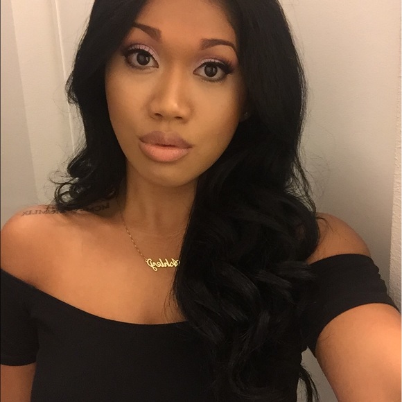 Profile Picture of Ashley Guab (@exoticchica59) on Poshmark