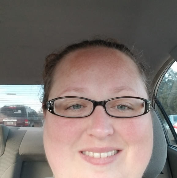 Profile Picture of Amber Brasseaux (@buttertiffani) on Poshmark