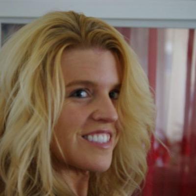 Monica Lea Cisneros - Twitter Profile Picture of Monica Lea Cisneros (@leah_cullen) on Twitter