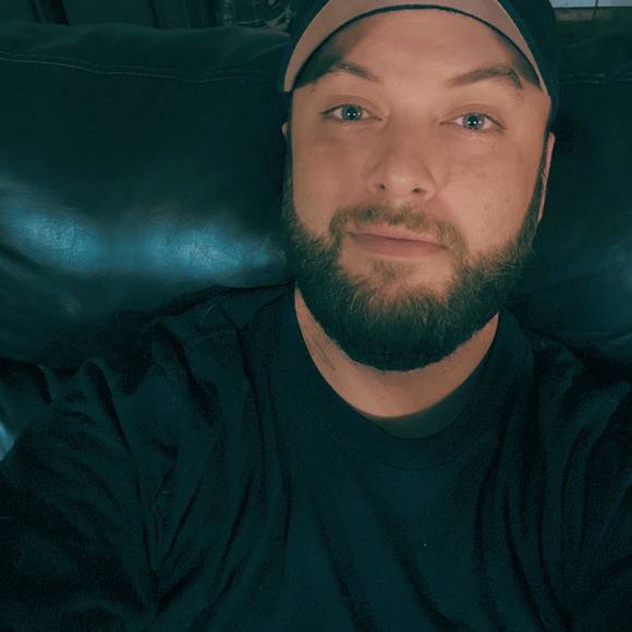 Profile Picture of Kyle Malone (@kmalone86) on Poshmark