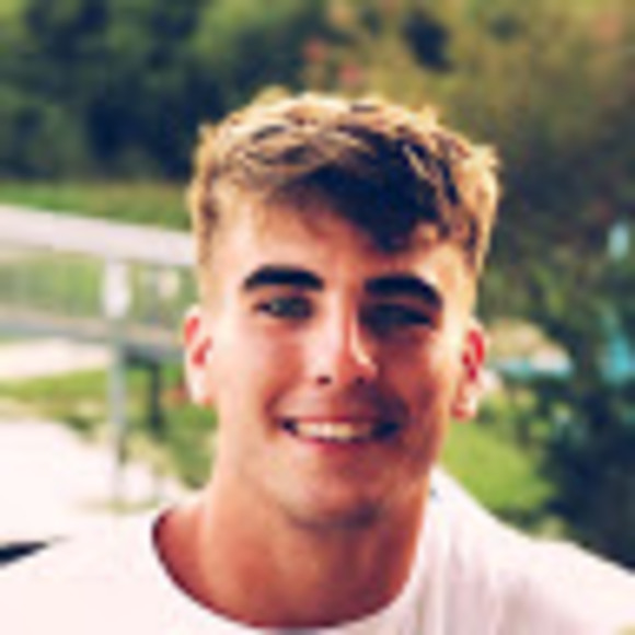 Profile Picture of Peter Shull (@petershulll) on Poshmark