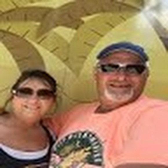 Profile Picture of Richard Denney (@richarddenney) on Poshmark