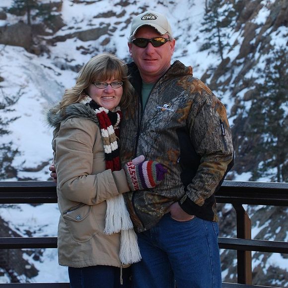 Profile Picture of Holly Kleist (@kleisters) on Poshmark