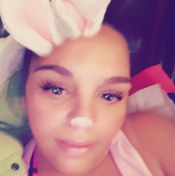 Profile Picture of Sandra Tidwell (@sandratidwell7) on Poshmark