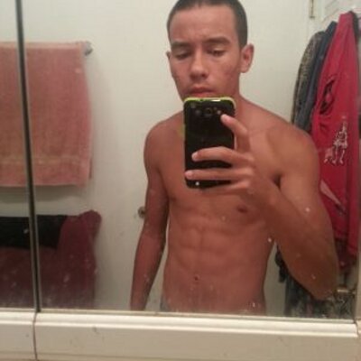 Profile Picture of Travis Maze (@doctordrain808) on Twitter