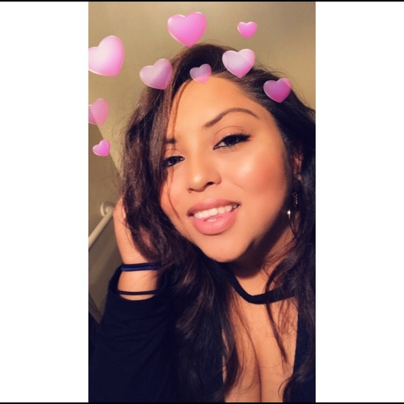 Profile Picture of Joelene Valiente (@jval97_) on Poshmark