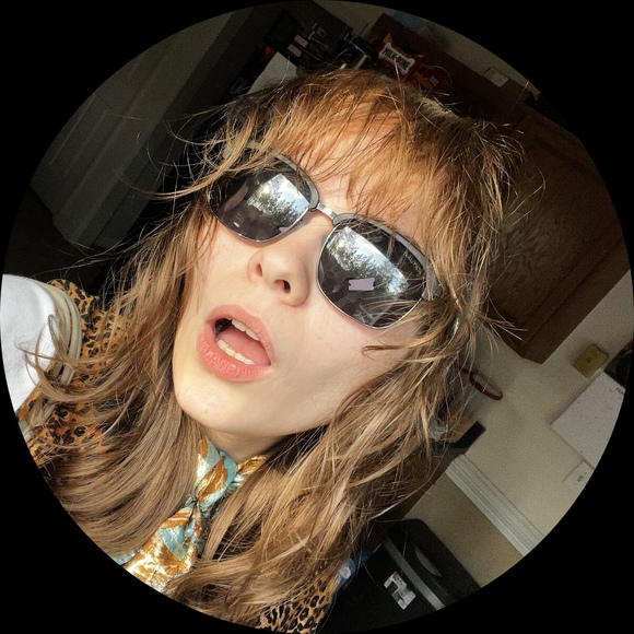 Profile Picture of Marko Paradisi (@pinkcashmer3) on Poshmark