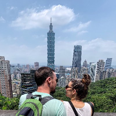 Profile Picture of The Bonds (@bondstravels) on Twitter