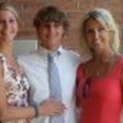 Profile Picture of Lisa Redd Holley (@lisaredd12) on Twitter