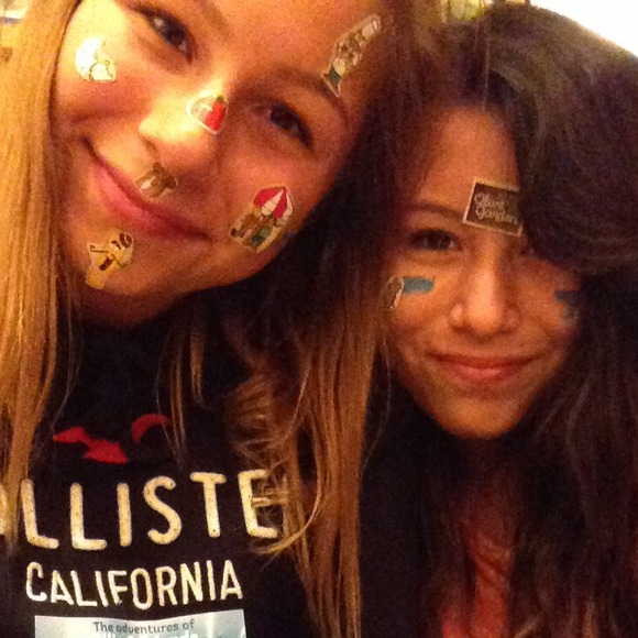 Profile Picture of Kyra Boado (@kyraally00) on Poshmark