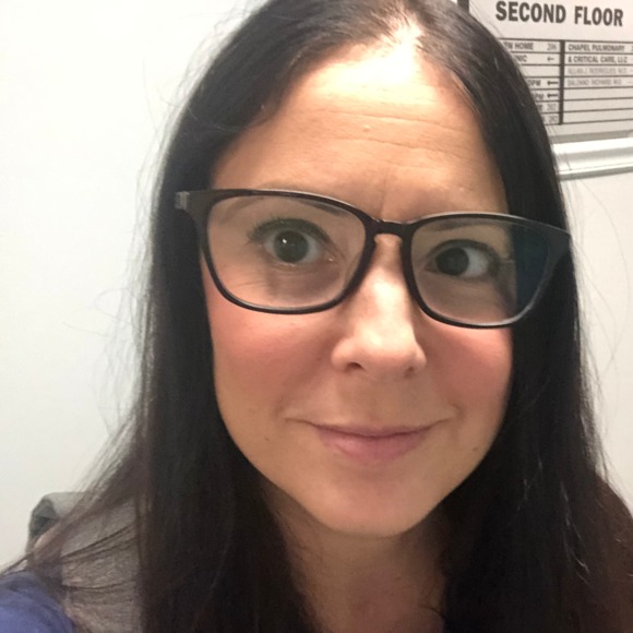 Profile Picture of Sandra Ribeiro (@scmribeiro) on Poshmark