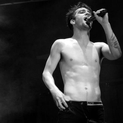 Profile Picture of Brendon Urie (@Michael_Ashton1) on Twitter