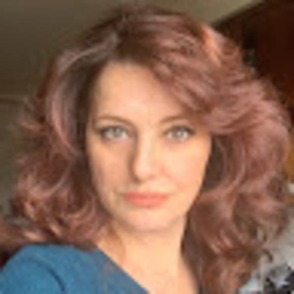 Profile Picture of Alma Hukic (@trtakalma75) on Poshmark