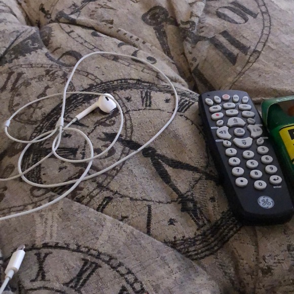 Profile Picture of Alvera Demand (@prettygurl46) on Poshmark