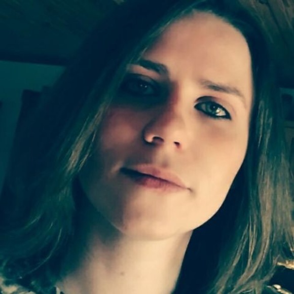 Profile Picture of Jessica Ireland (@jessicairela855) on Poshmark